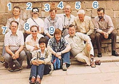 Geschichte: Josef Duschl (1) (), Helmut H. Gnner (2), Hans Botzet (3), Waldemar Hoffmann (4) (), Friedrich Frster (5) (), Herbert Kunz (6), Heinrich Kerth (7), Walter Dickemann (8), Jrgen Baumann (9) und Detlev Laupsien (Foto rechts). (001)