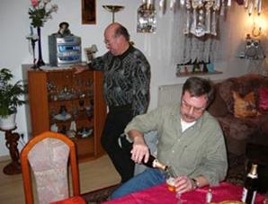 Gotha (Residenzstadt) 02.- 03.02.2006 - Bei meinen Eltern, mein Vater und Peter (001)