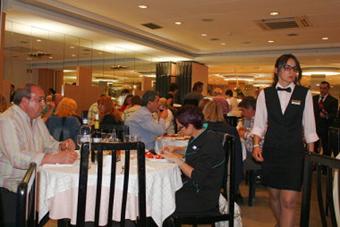 Barcelona 17.- 21.05.2012 - Calella Hotel Bernat II (Abendessen) am 17.05.2012 (001)