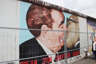 Berlin 26.- 30.05.2016 - Stadtrundfahrt Berlin (Berliner Mauser East Side Gallery) am 27.05.2016 (005)