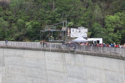 Locarno 23.- 27.05.2019 - Verzasca-Staudamm Bungeejumping wie James Bond (001)